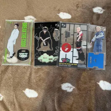 니시 히로토 아크릴 스탠드 4점 (덤 포함)