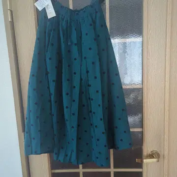 사만사 모스2 그린 도트 플레어 스커트