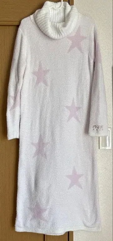 새상품 젤라또피케 별 패턴 자카드 원피스