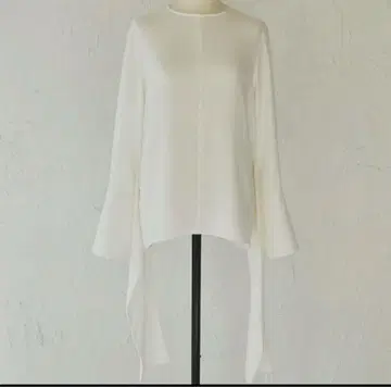 [ 미사용 새상품 ] Lig. 리그 도트 ribbon blouse 화이트