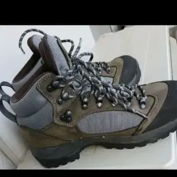몽벨 트레킹 슈즈 그레이/브라운