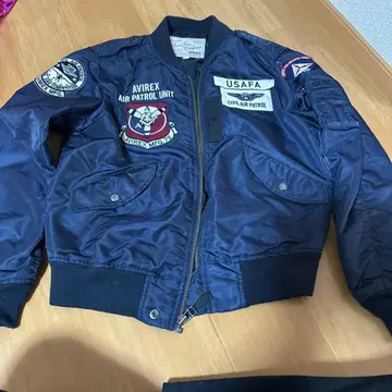 AVIREX MA-1 플라이트 자켓 네이비