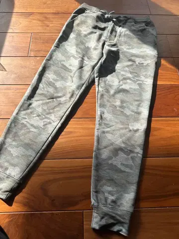 INHERIT 카모 패턴 조거 팬츠