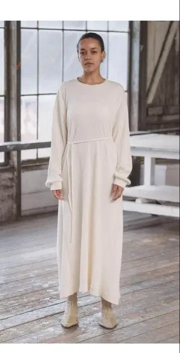 base range 원피스 xs 하자품 새상품급 정가 28900엔