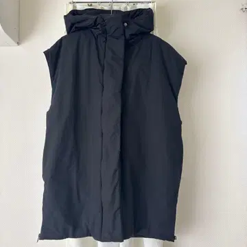 ZARA 자라 블랙 슬리브리스 베스트 S-M