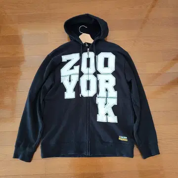 ZOO YORK 블랙 집업 후드티