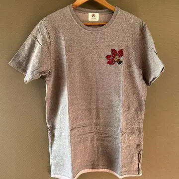 RED EAR T셔츠 자수