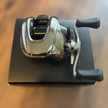 시마노 25 안타레스 101HG 왼쪽 시마노