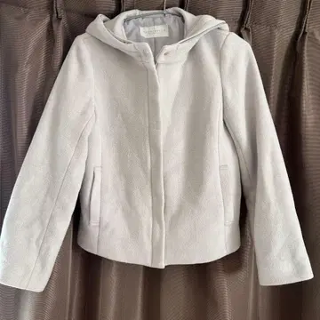 프로포션 후드 부착 라이트 그레이 코트