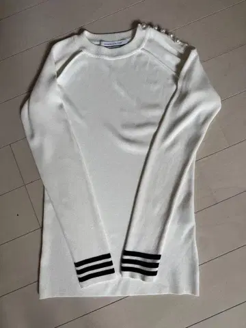 BORDERS at BALCONY 화이트 니트 스웨터 펄 36