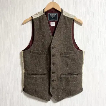 아나크로노옴 울 혼방 트위드 스트라이프 베스트