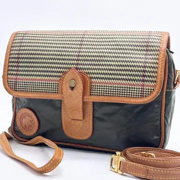 새상품급 헌팅월드 숄더백 메신저 백 가죽