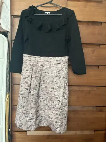 TO BE CHIC 프릴 원피스