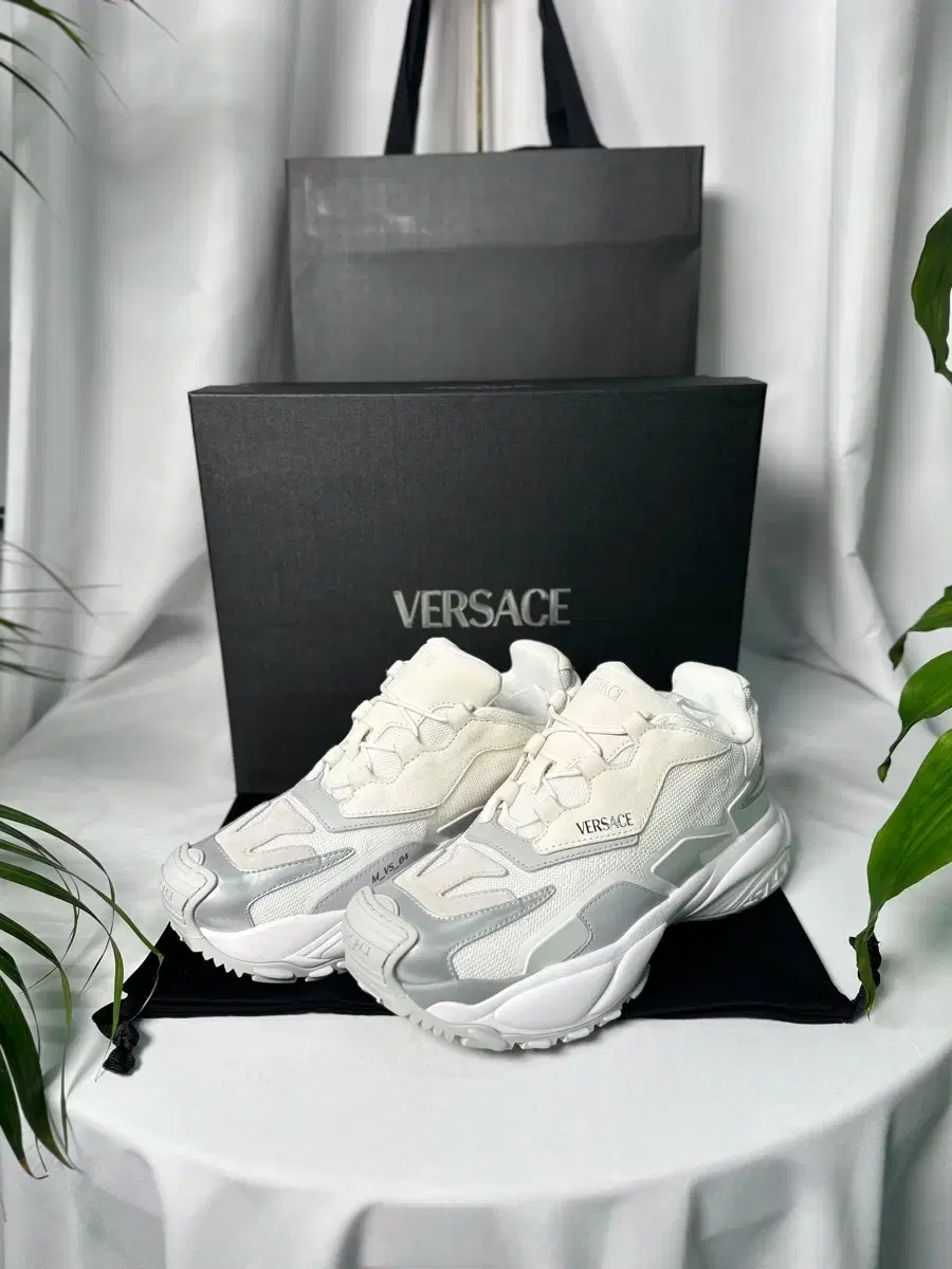 [Size 42, New] Versace Trigreca New White Sneakers