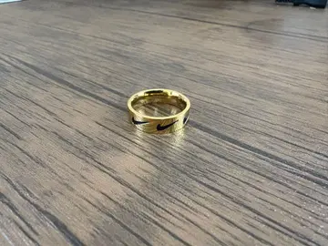 Nike 골드링 로고