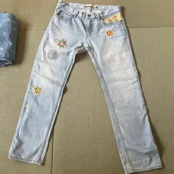 츠모리치사토 데님 자수