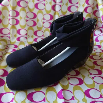 t.inaba 블랙 디자인 펌프스 ( 23.5cm )