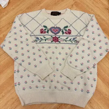90s 에디 바우어 꽃무늬 니트 하트