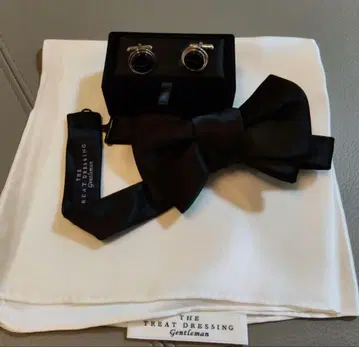 새상품급 트리트 드레싱 신랑 3점 커프 링크스 나비 넥타이 포켓 치프