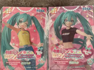 하츠네 미쿠 x 오샤레 마녀 러브 and 베리 2체 세트