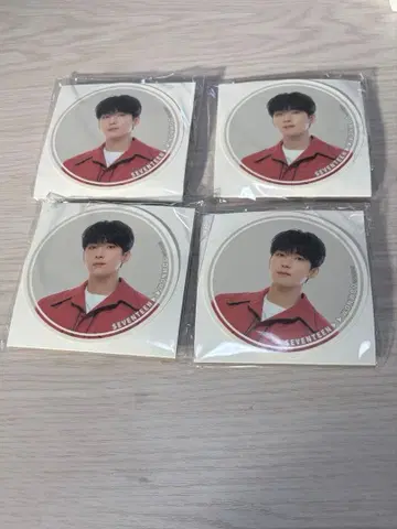 SEVENTEEN 원우 캔뱃지 4개 세트