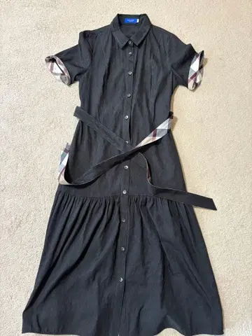 [ 38 사이즈 ] BLUE LABEL 블랙 반팔 원피스