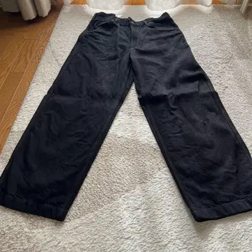 UNIQLO U 블랙 와이드 칼라 청바지 사이즈 34인치