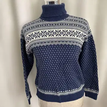 노르딕 무늬 터틀넥 면 100%