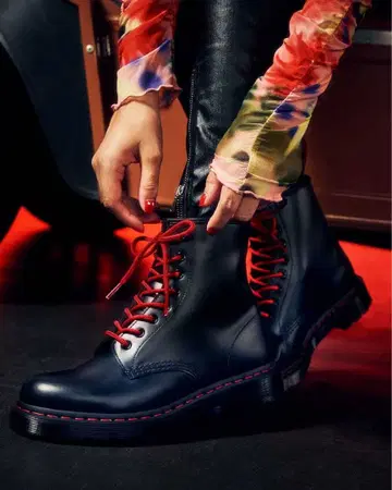 Dr. Martens/닥터마틴 [일본 한정판] 1460 레드 스티치