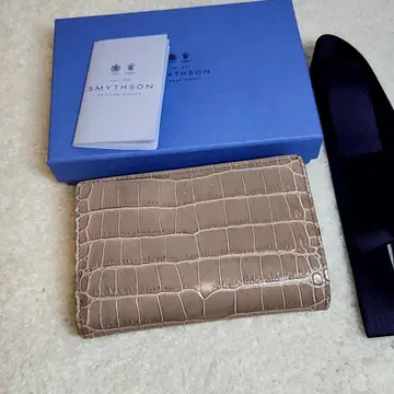 SMYTHSON 스마이슨 악어 엠보싱 소가죽 접이식 지갑 컨디션 최상
