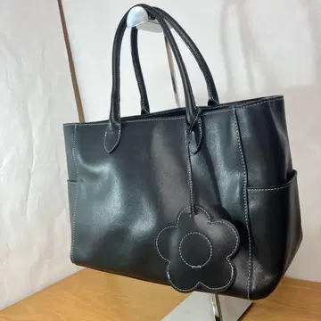 MARY QUANT 마리콴트 토트백 블랙 플라워 참 포함
