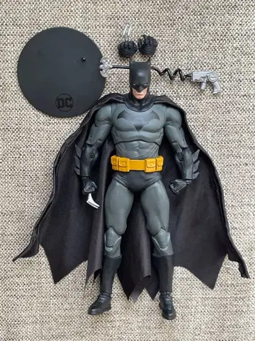 맥팔렌토이즈 DC 멀티버스 카워드 리 로트 배트맨