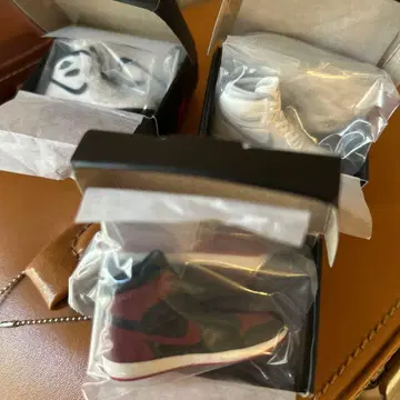 미니어처 스니커즈 세트 NIKE 가챠 블랙 레드