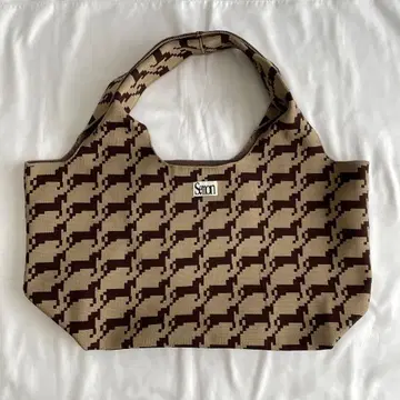 semon apartment 홀스 무늬 마더백