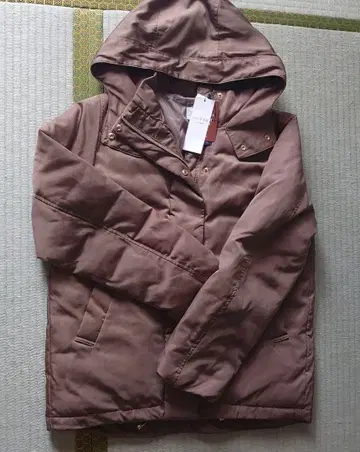 anyFAM 브라운 하프 코트 152-5