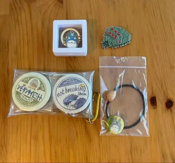 스튜디오 지브리 굿즈 5점 덤 포함 총액 3300엔