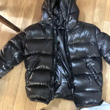 ZARA 블랙 후드 부착 다운 자켓