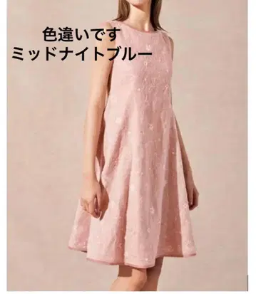 FOXEY 린넨 꽃무늬 자수 원피스 미드나잇 블루 슬리브리스 원피스