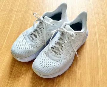 호카 오네오네 클리프톤 7 25cm 중고