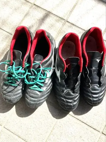 미즈노 축구화 스파이크 블랙/레드 24.5