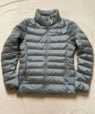 [유니클로] 울트라 라이트 다운 자켓 그레이 XL 수납 봉투 포함