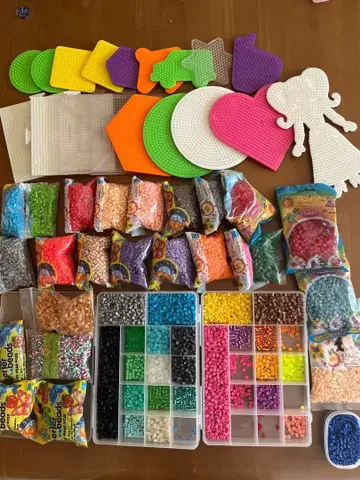 펄러비즈 세트 (다색 모양 플레이트 포함)