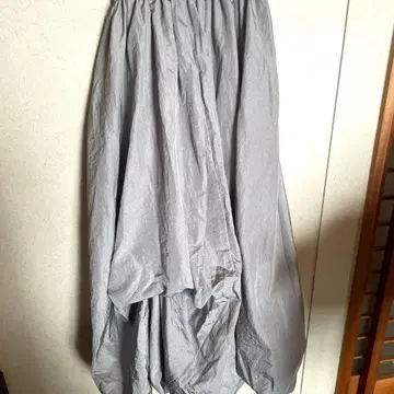 ELENDEEK 그레이 롱 스커트 벌룬 비대칭