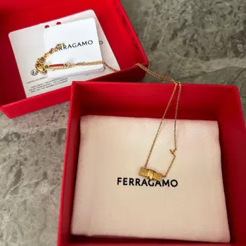 FERRAGAMO 리본 모티브 목걸이