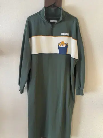 IKAKU 쭈리 하프 지퍼 맨투맨 원피스