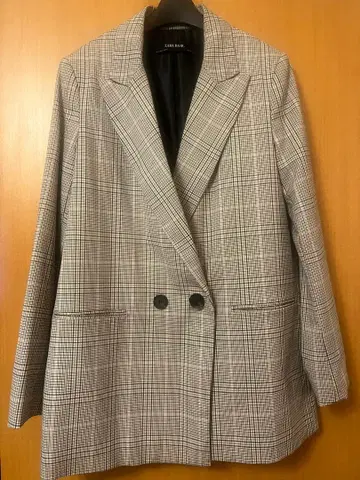 [ 새상품급 ] ZARA BASIC 체크 무늬 테일러드 자켓