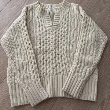 niko and - 아이보리 케이블 니트 스웨터 사이즈 3