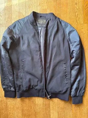 ZARA 블랙 MA-1 자켓 L