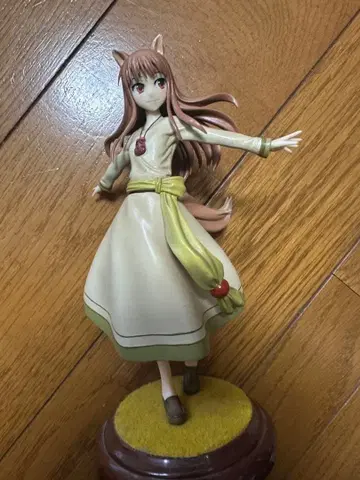 늑대와 향신료 호로 PVC 피규어 약 20cm