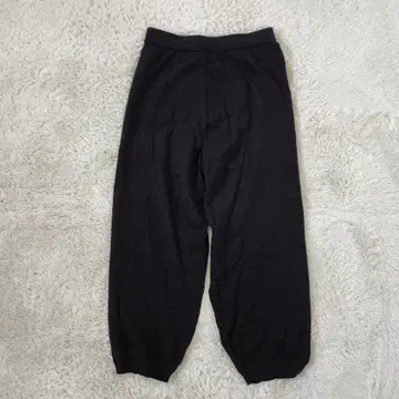 새상품급 미즈이로 인드 니트 이지 팬츠 블랙